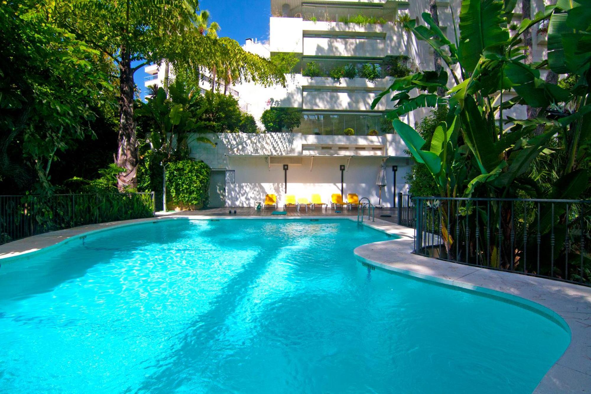 Lujoso Apartamento Con Piscina En Paseo Maritimo Marbella Exteriér fotografie